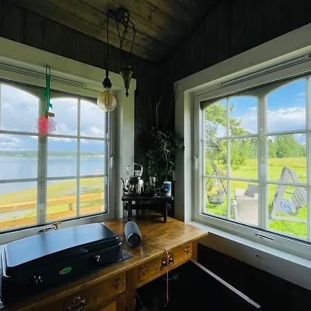Badehuset, Harmoni, Med Privat Strand Feriehus